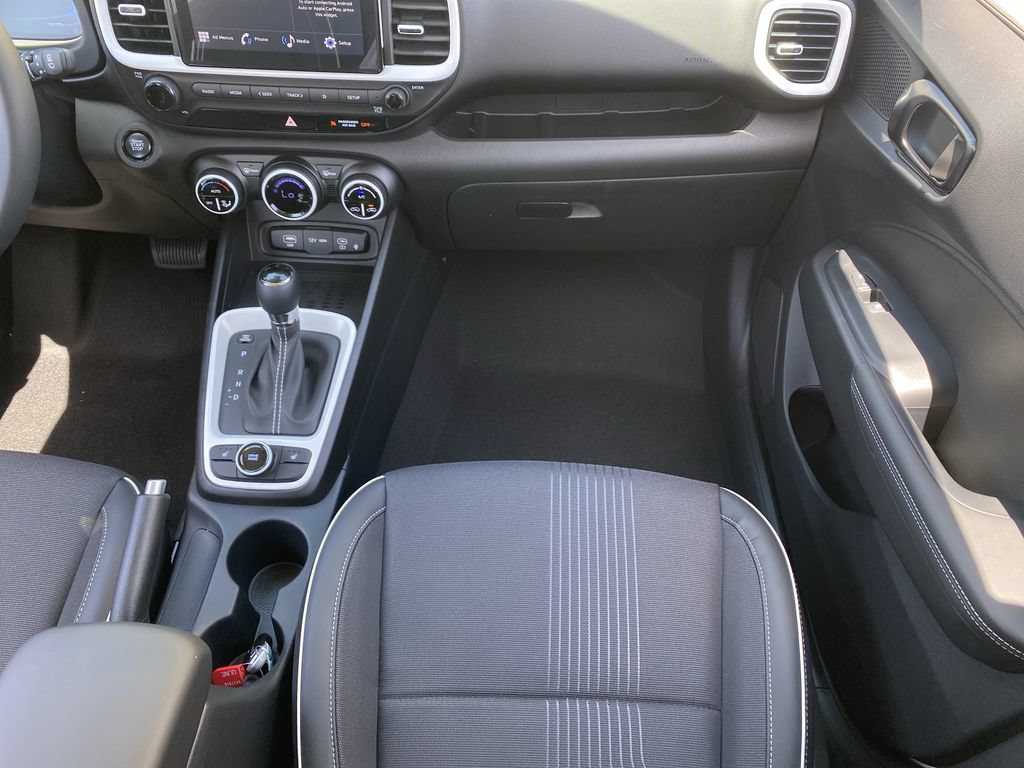 New 2026 Hyundai Venue SEL FWD image 16