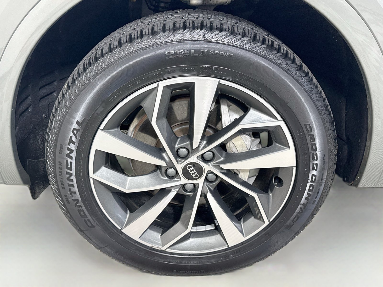 Certified 2024 Audi Q5 2.0T Prestige AWD/4WD image 30