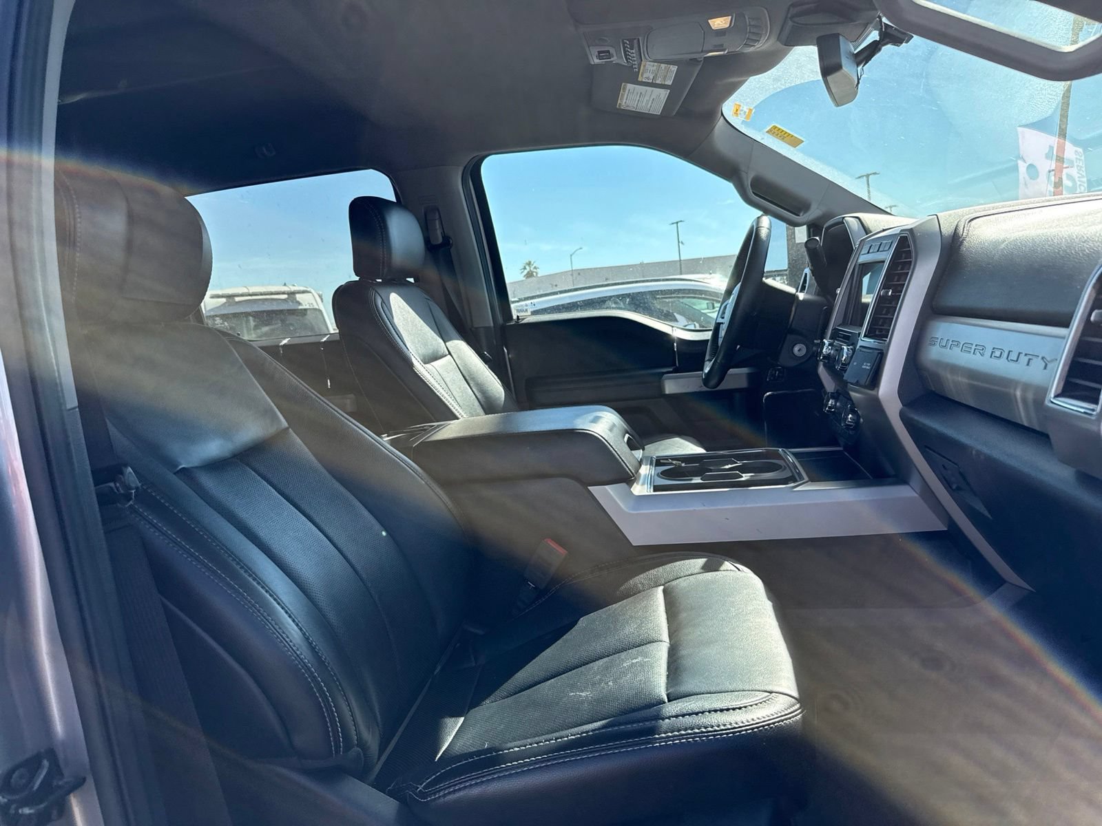Used 2020 Ford F250 Lariat w/ Tremor Off-Road Package AWD/4WD image 2