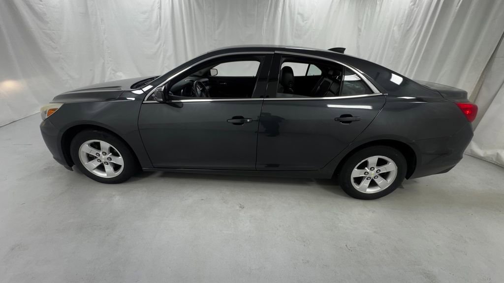 Used 2015 Chevrolet Malibu LT FWD image 6