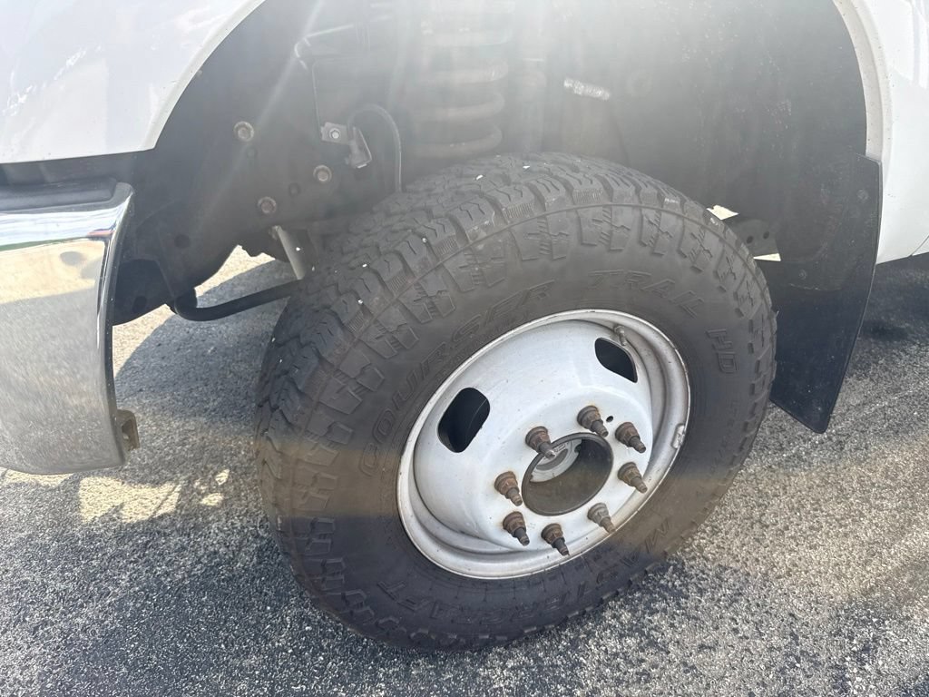 Used 2014 Ford F350 XL w/ Power Equipment Group AWD/4WD image 2