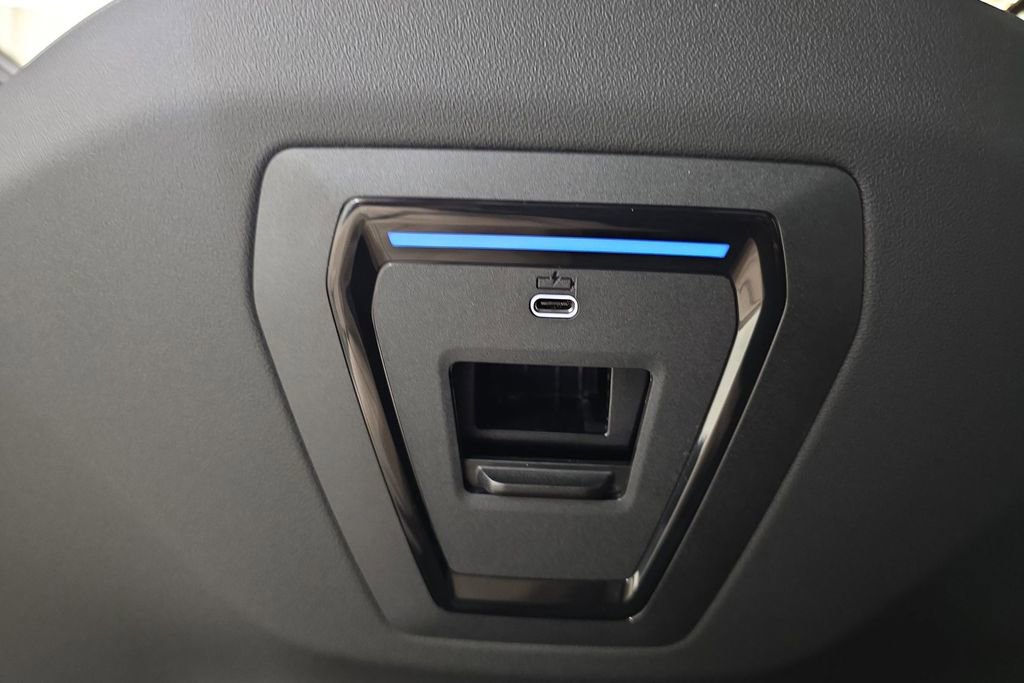 New 2025 BMW i5 M60 w/ Premium Package image 26