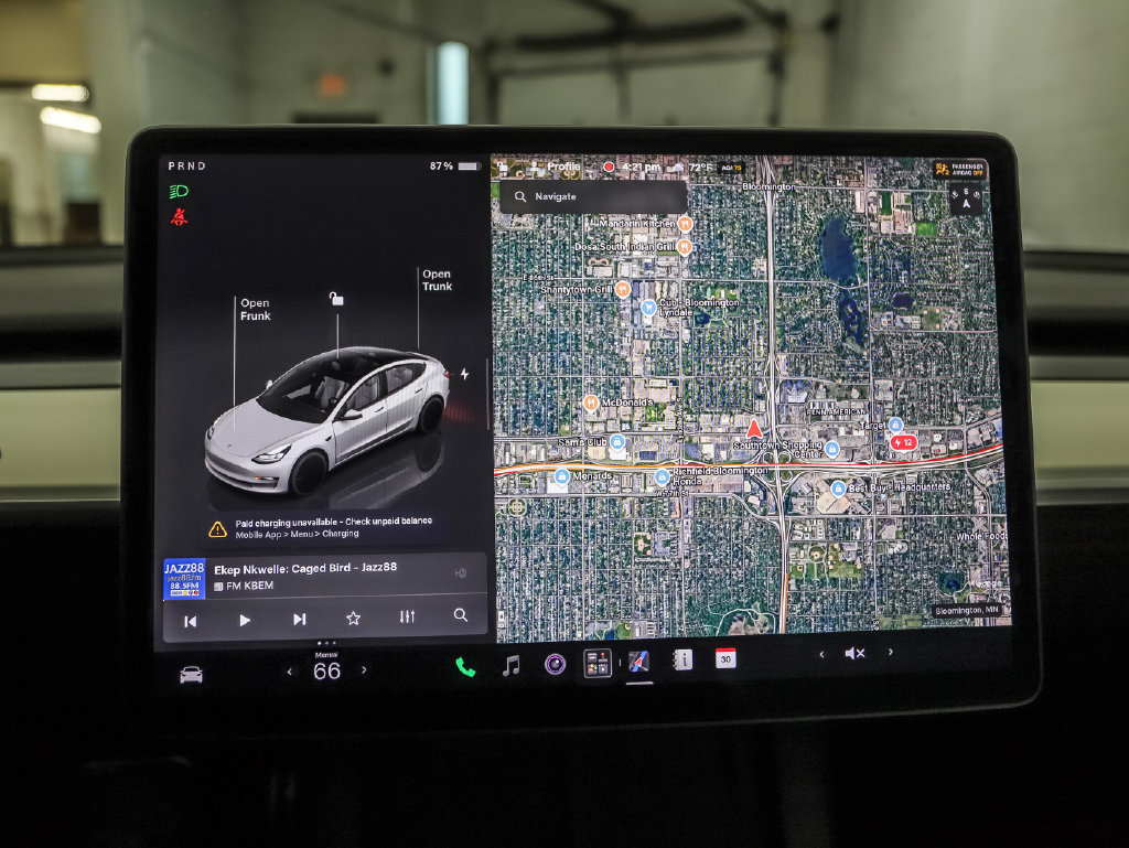 Used 2022 Tesla Model 3 Long Range AWD/4WD image 15