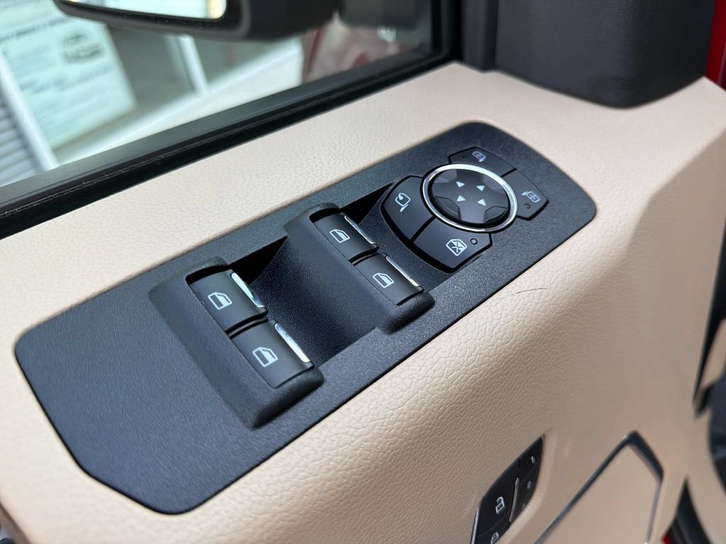 Used 2019 Ford F150 Lariat AWD/4WD image 11