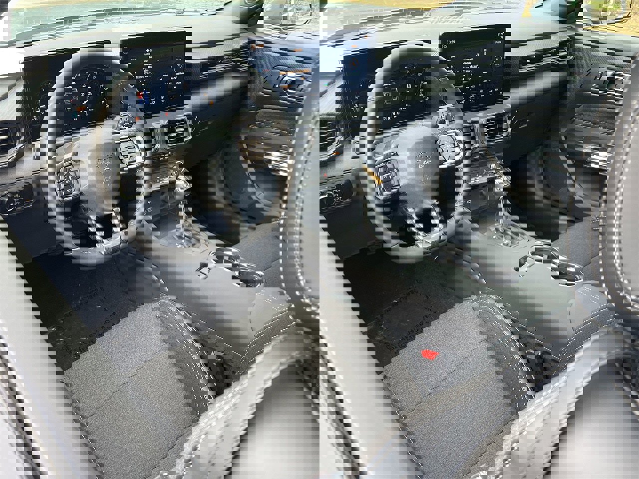 New 2025 Ford Mustang GT video 2