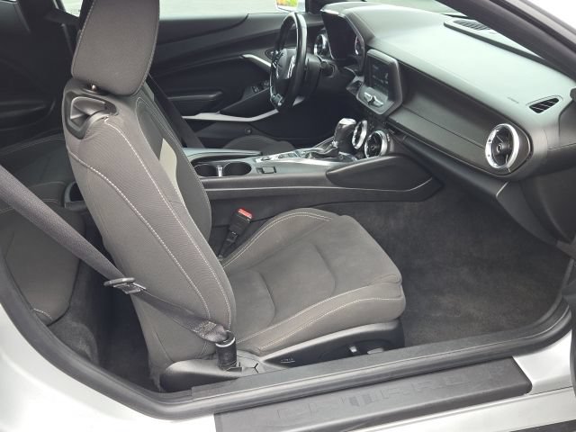 Used 2018 Chevrolet Camaro LT w/ RS Package RWD image 8