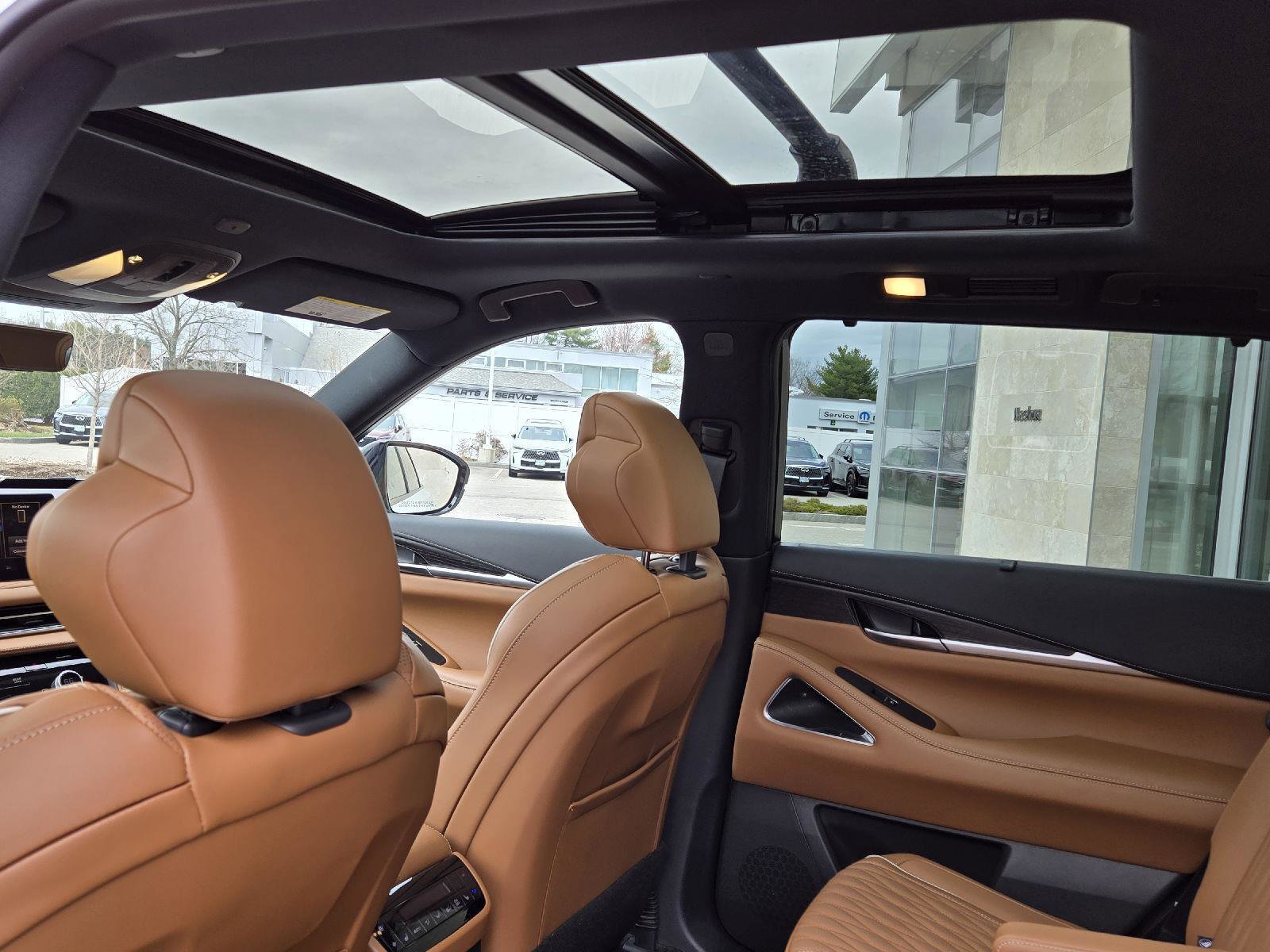 Certified 2026 INFINITI QX60 Autograph w/ Dark Cargo Package image 11