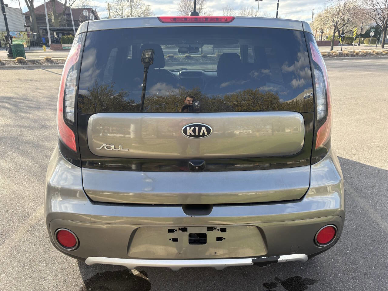 Used 2018 Kia Soul + image 5