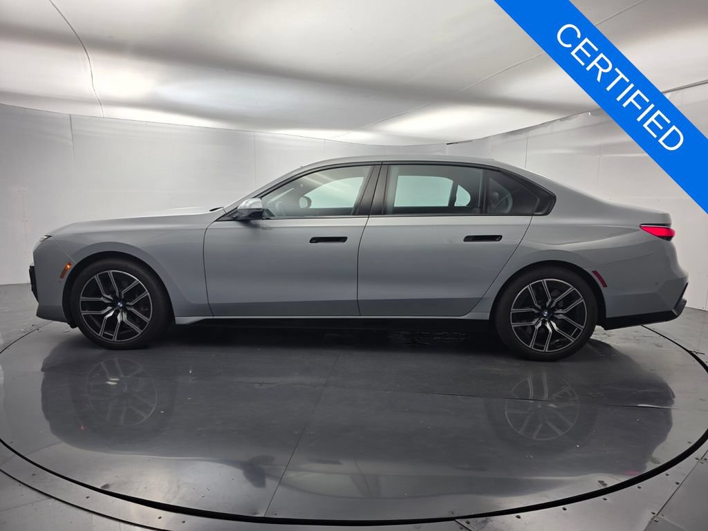 Certified 2023 BMW 760i xDrive AWD/4WD image 7