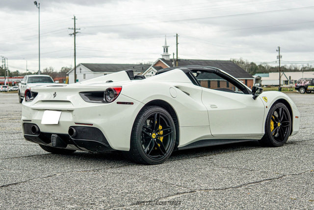 Used 2017 Ferrari 488 Spider image 7