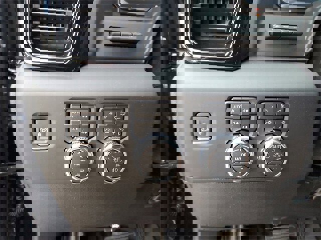 New 2026 GMC Sierra 3500 AT4 w/ AT4 Premium Plus Package image 31