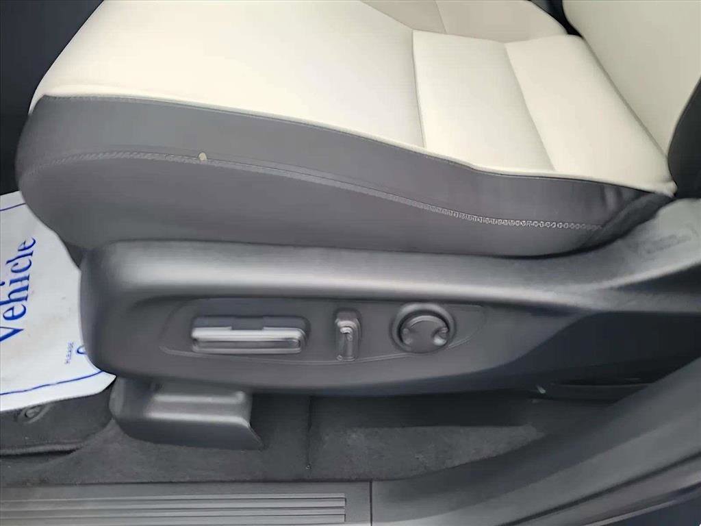 Used 2024 Honda CR-V EX image 16