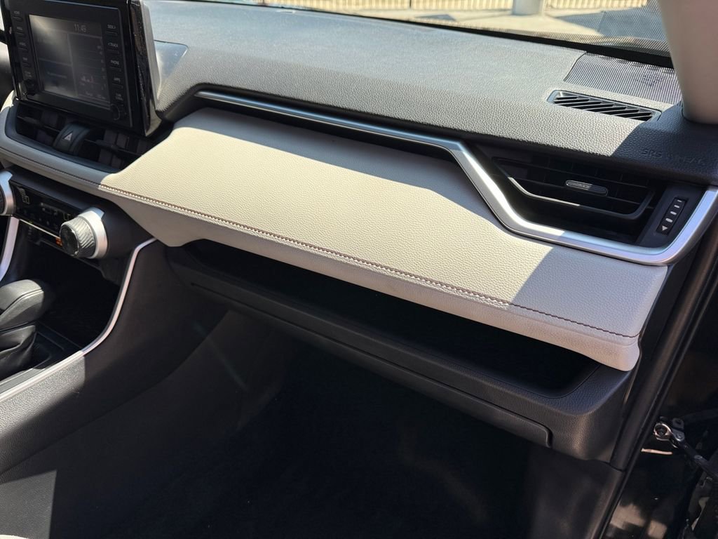 Certified 2019 Toyota RAV4 XLE FWD image 16