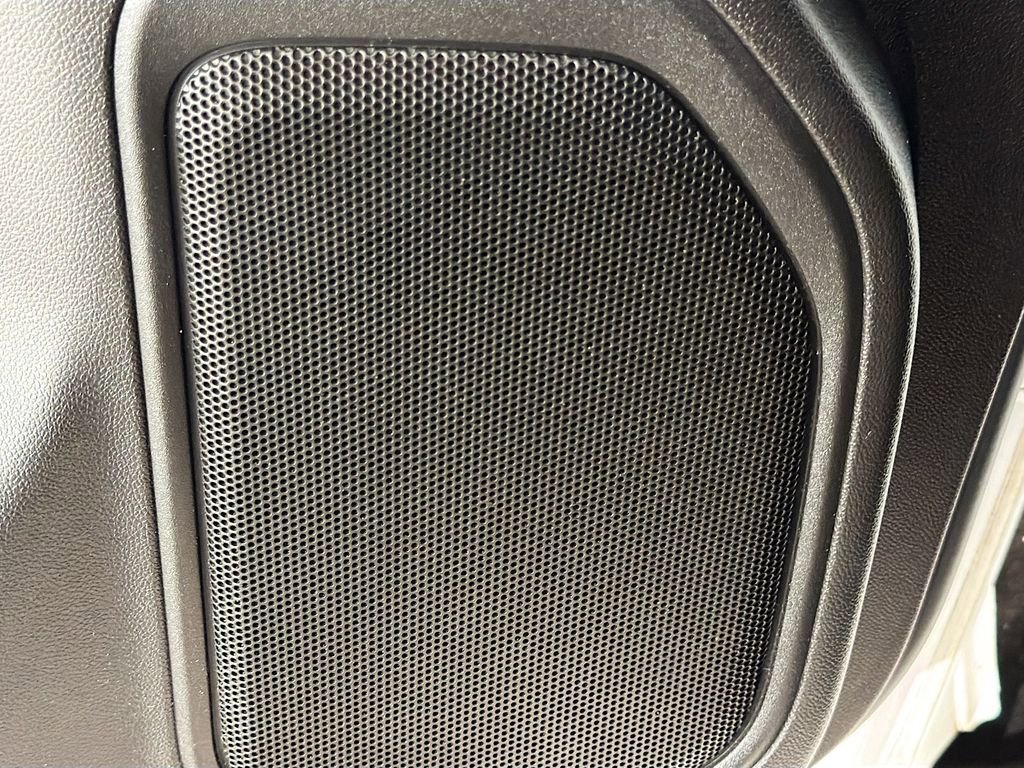 Used 2019 Chevrolet Silverado 1500 Custom Trail Boss w/ Custom Convenience Package image 19