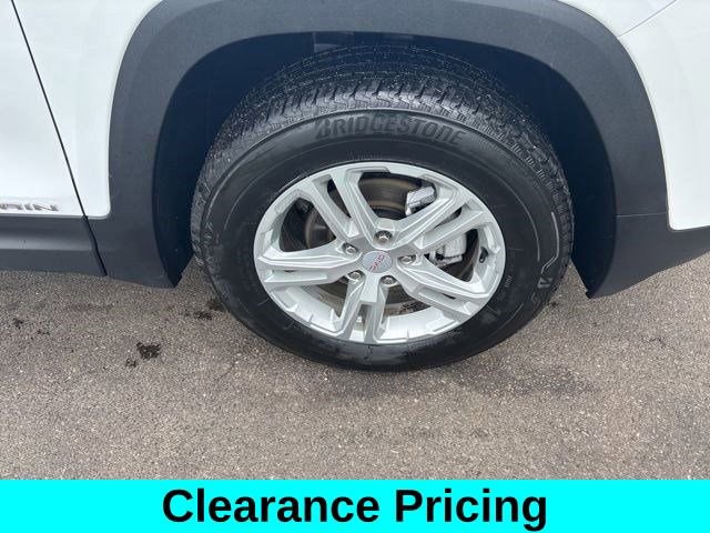 Used 2023 GMC Terrain SLE w/ Driver Convenience Package image 44