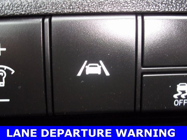 Used 2023 Hyundai Elantra Limited image 6