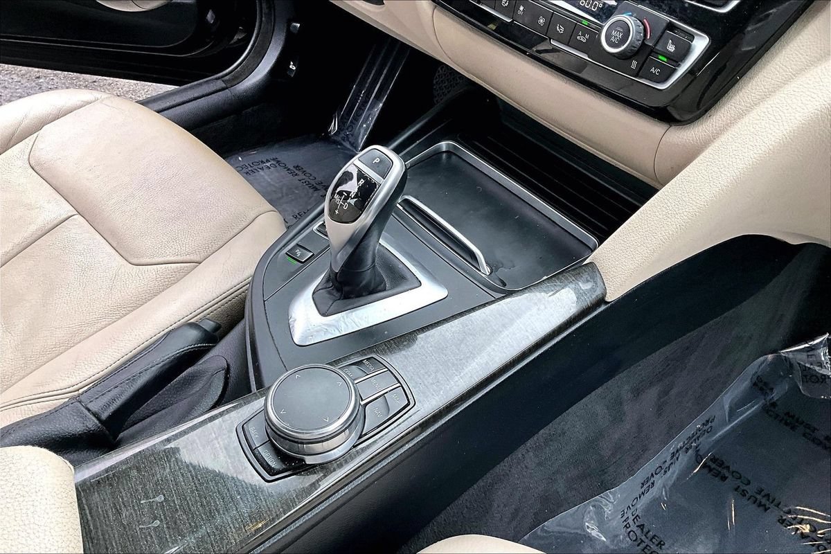 Used 2018 BMW 330i Gran Turismo xDrive w/ Premium Package AWD/4WD image 29