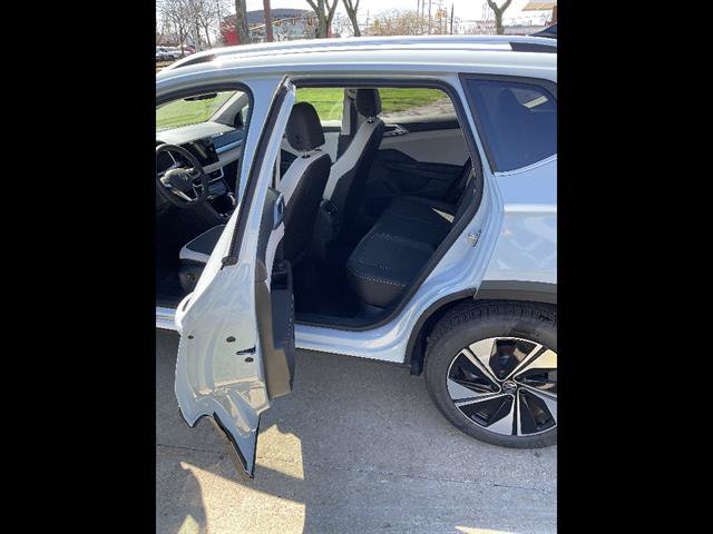 New 2026 Volkswagen Taos SE AWD/4WD image 6