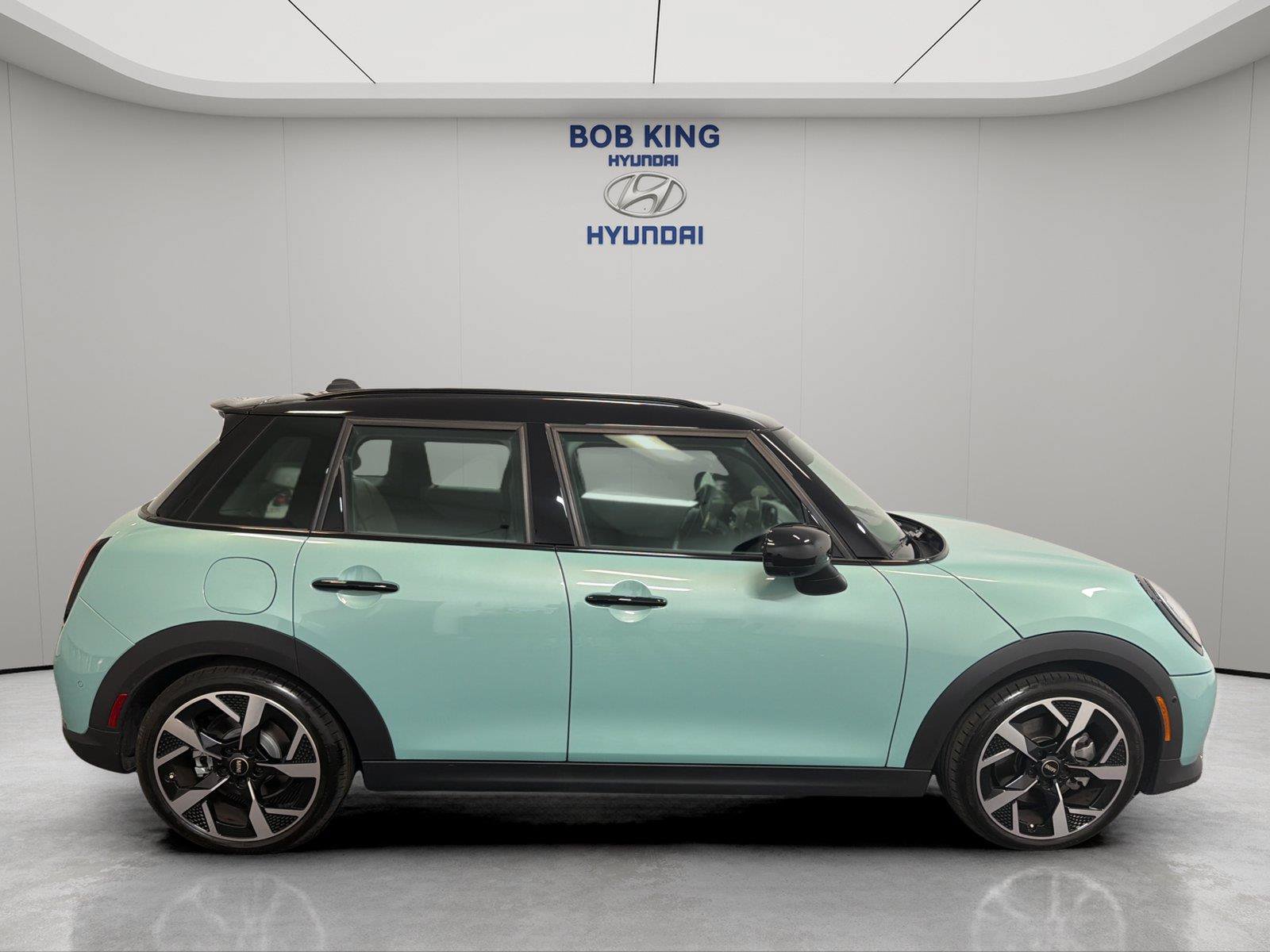 Used 2025 MINI Cooper S FWD image 6