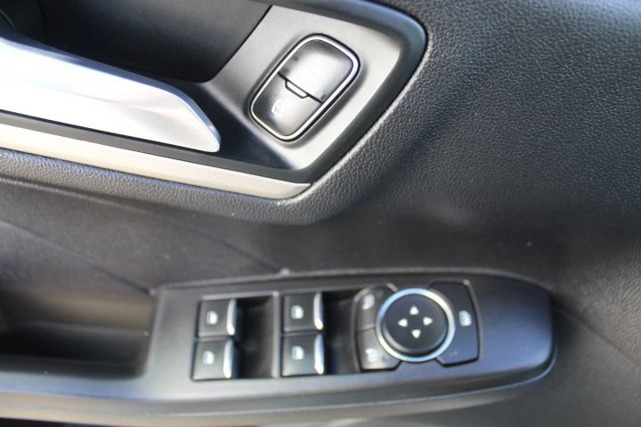 Used 2021 Ford Escape SE w/ SE Sport Appearance Package image 14