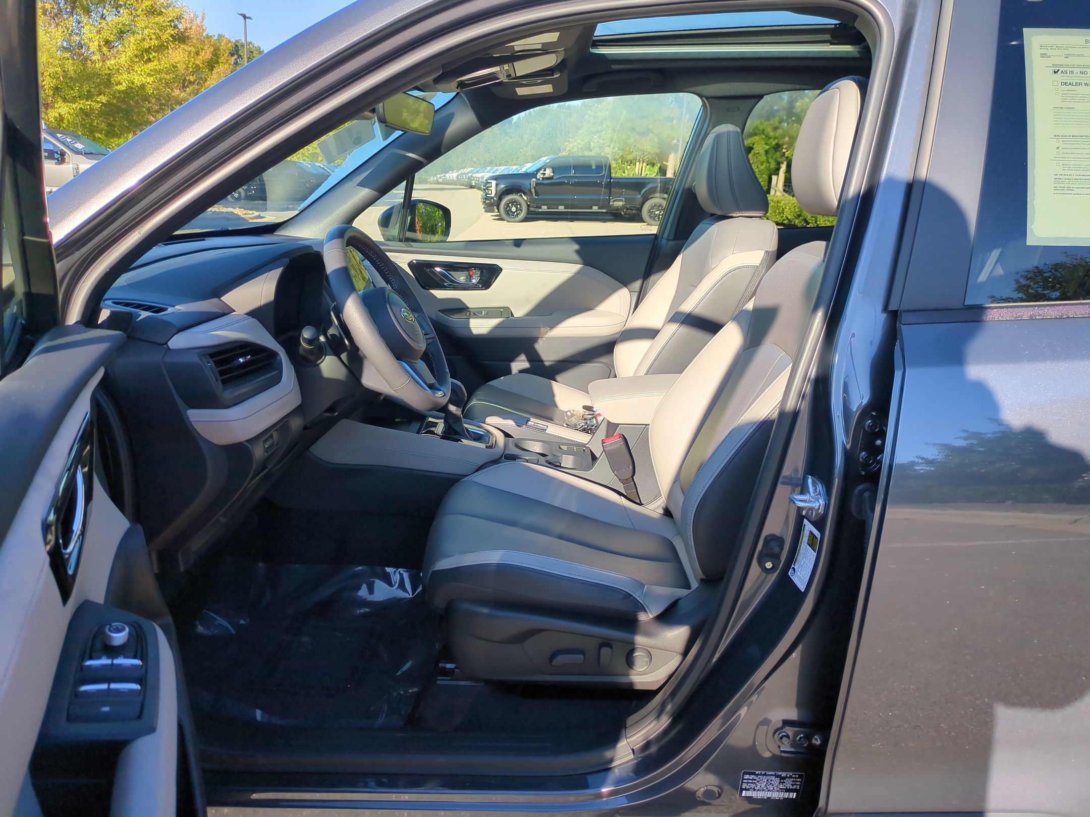 Used 2025 Subaru Forester Limited AWD/4WD image 13