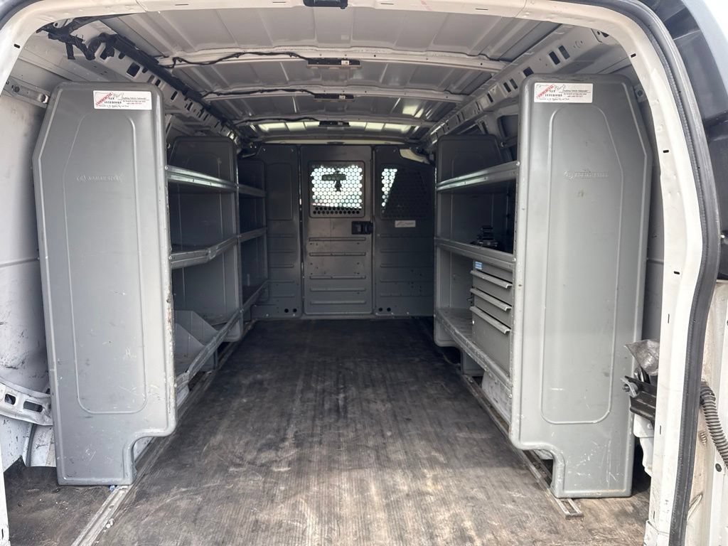 Used 2019 Chevrolet Express 2500 w/ Driver Convenience Package RWD image 5