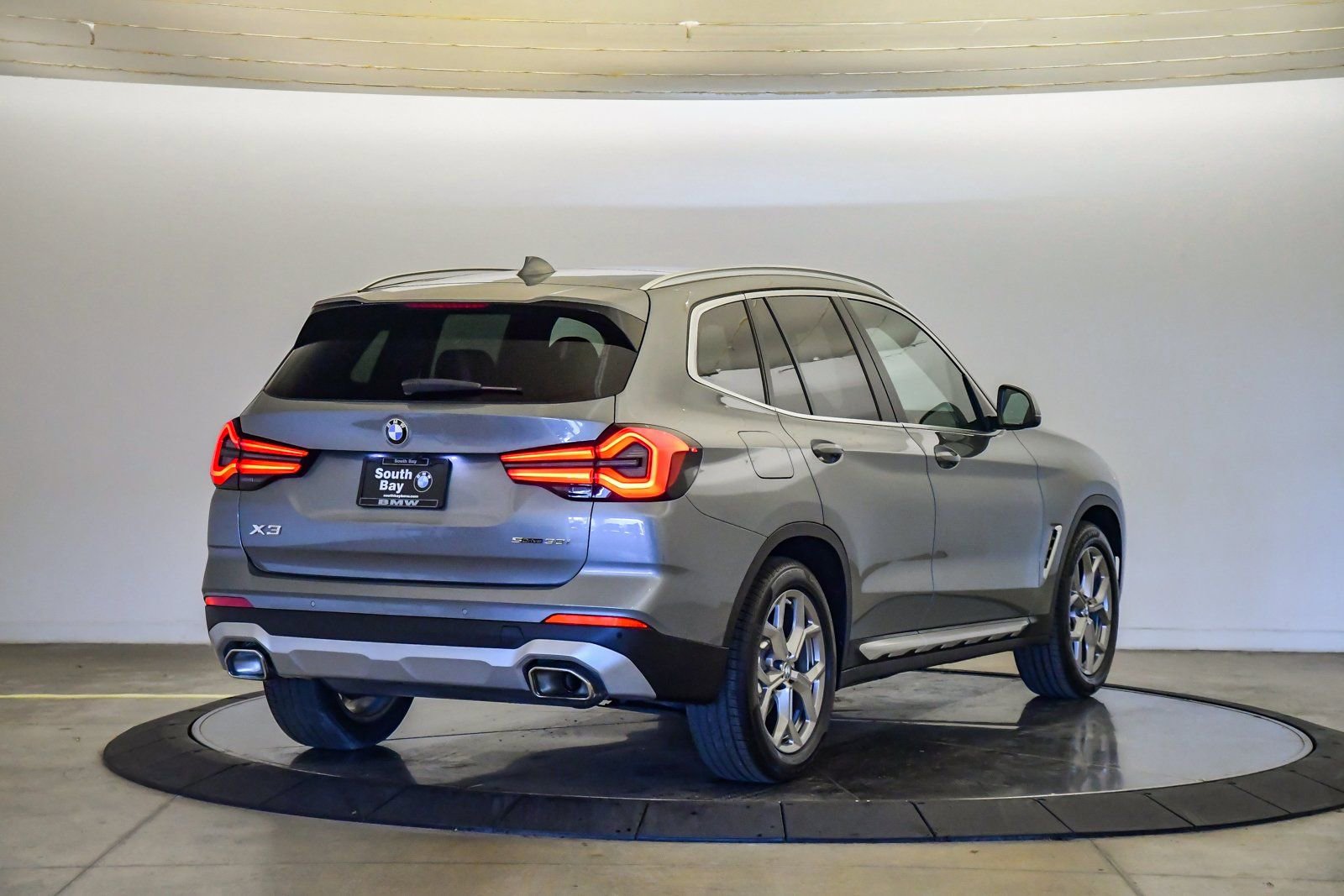 Certified 2023 BMW X3 sDrive30i w/ Convenience Package image 4