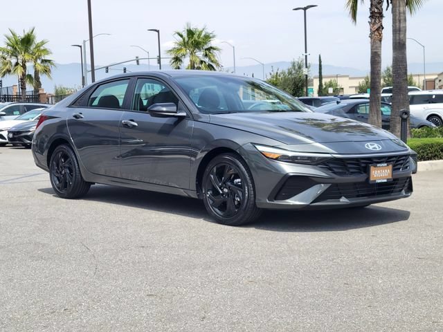 New 2026 Hyundai Elantra Sport FWD image 31