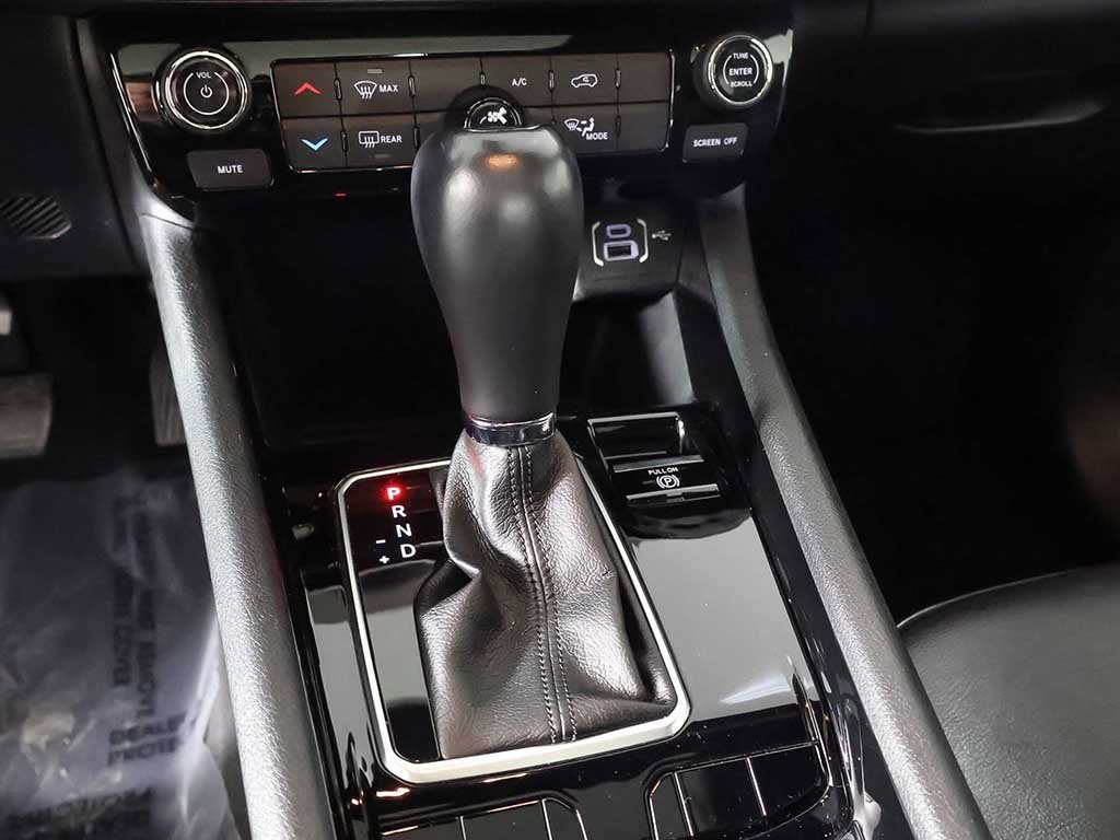 Used 2022 Jeep Compass Altitude w/ Sun and Sound Group image 47