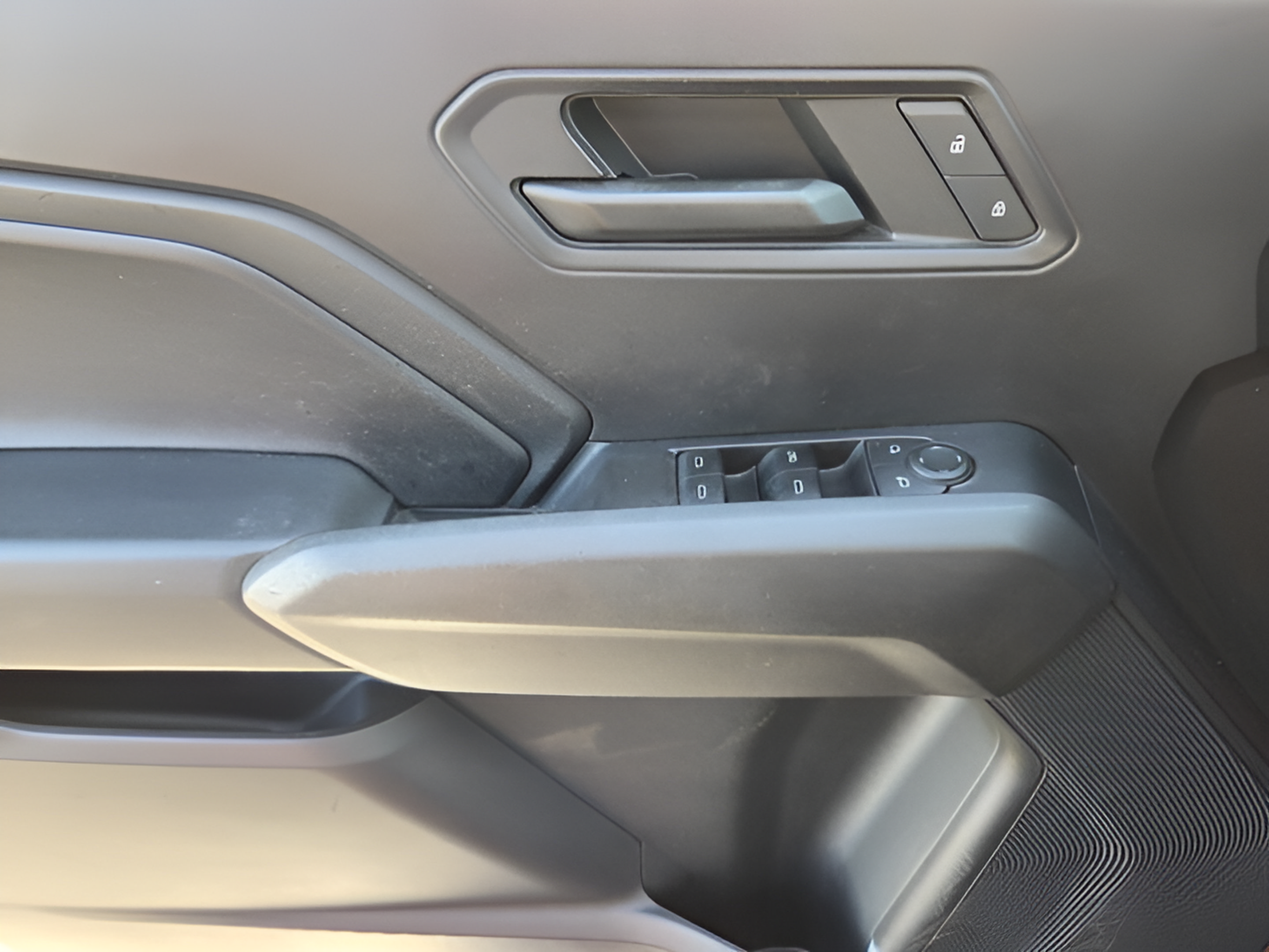 Certified 2023 Chevrolet Colorado Trail Boss w/ Advanced Trailering Package AWD/4WD image 28