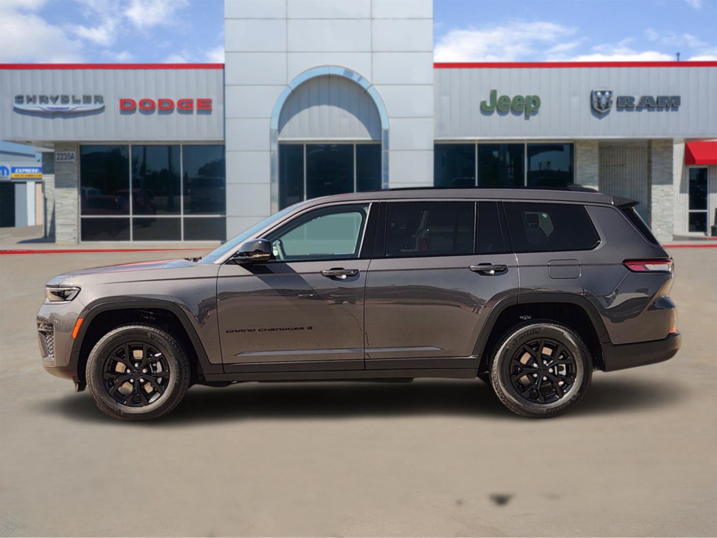 New 2026 Jeep Grand Cherokee L 4WD image 3