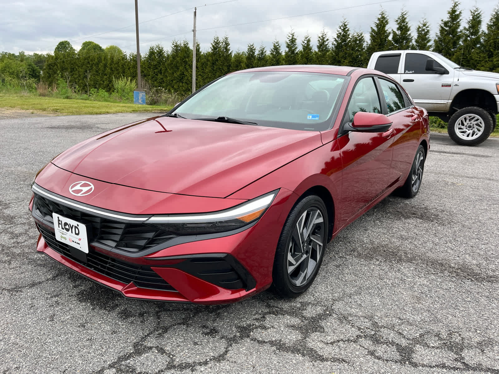 Used 2025 Hyundai Elantra Limited FWD image 8