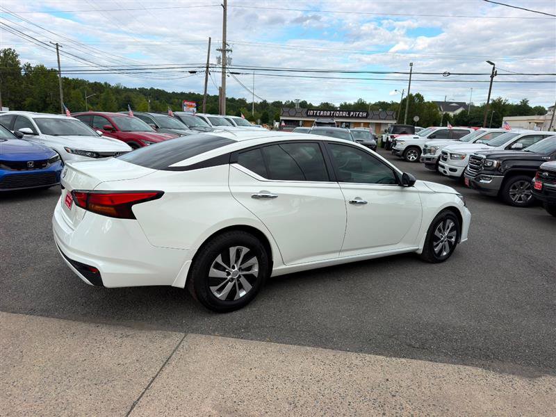 Used 2025 Nissan Altima 2.5 S FWD image 5