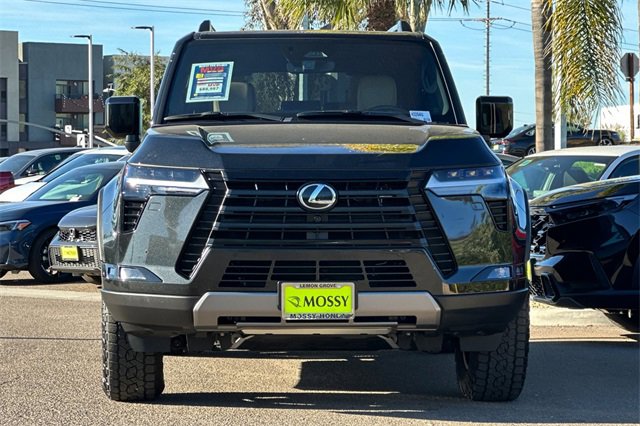 Used 2025 Lexus GX 550 image 10