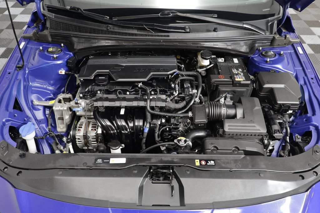 Used 2025 Hyundai Elantra Sport FWD image 23