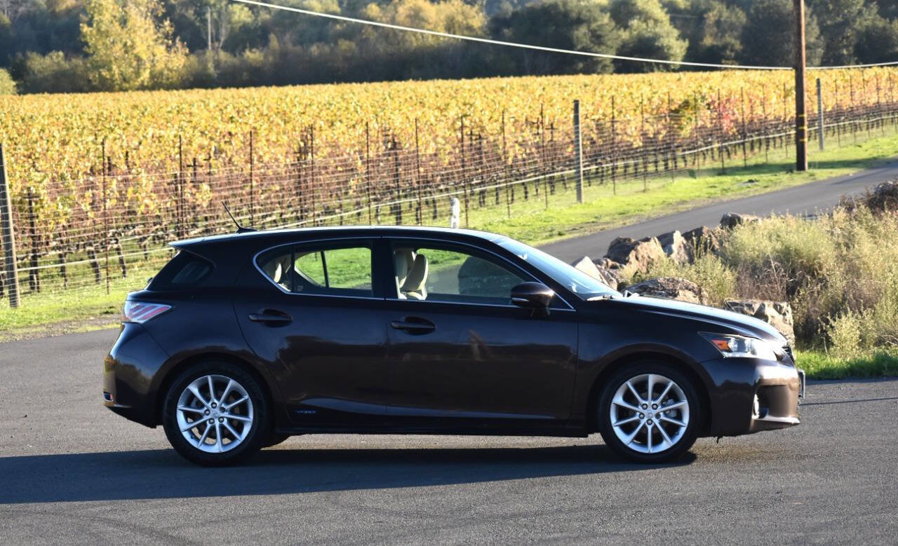 Used 2012 Lexus CT 200h Premium image 16