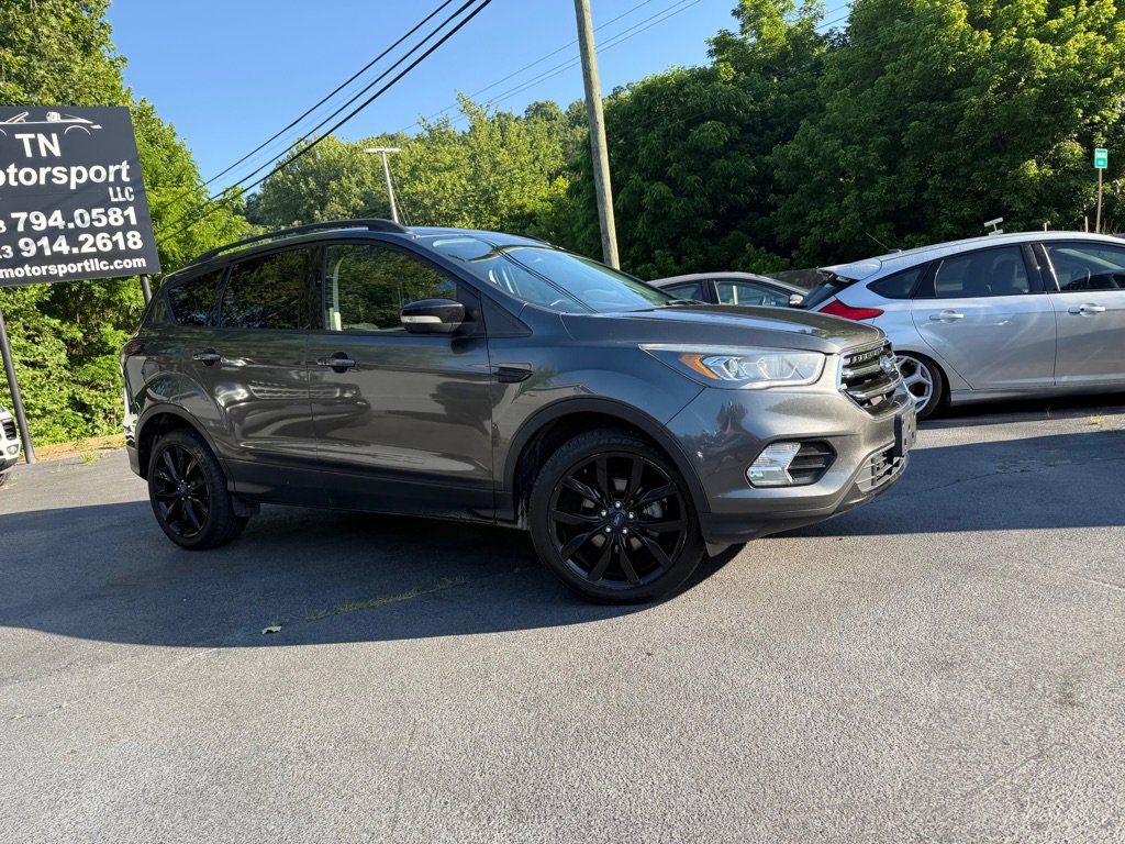 Used 2017 Ford Escape Titanium image 11