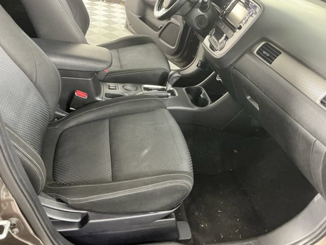 Used 2016 Mitsubishi Outlander SE FWD image 14