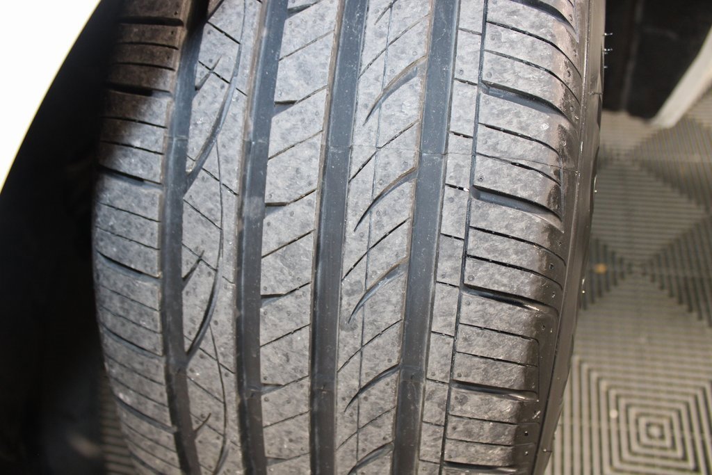 Used 2021 Audi e-tron Premium Plus w/ Premium Plus Package image 25