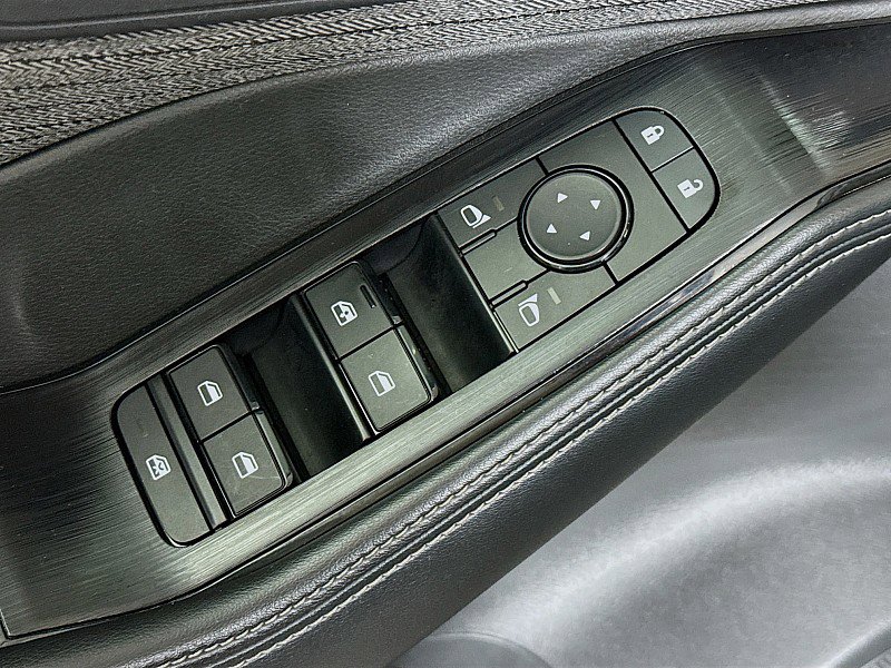 Used 2023 Nissan Rogue SV image 18