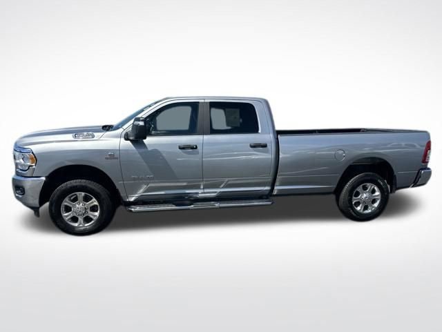 Used 2024 RAM 3500 Big Horn AWD/4WD image 3