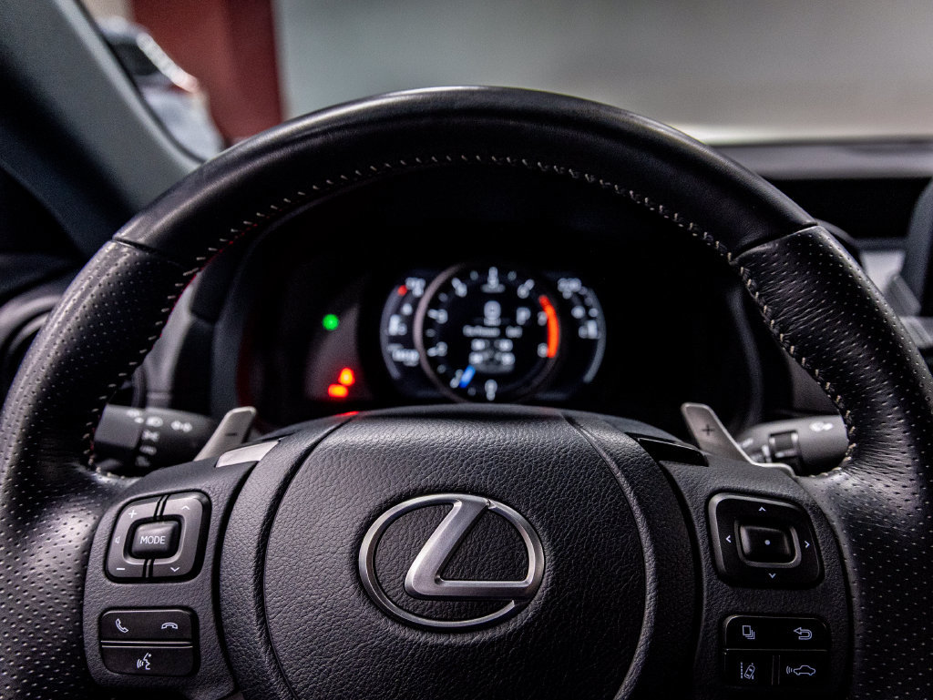 Used 2025 Lexus IS 350 F Sport RWD image 15