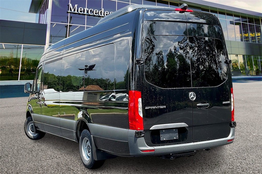 New 2025 Mercedes-Benz Sprinter 3500 image 3