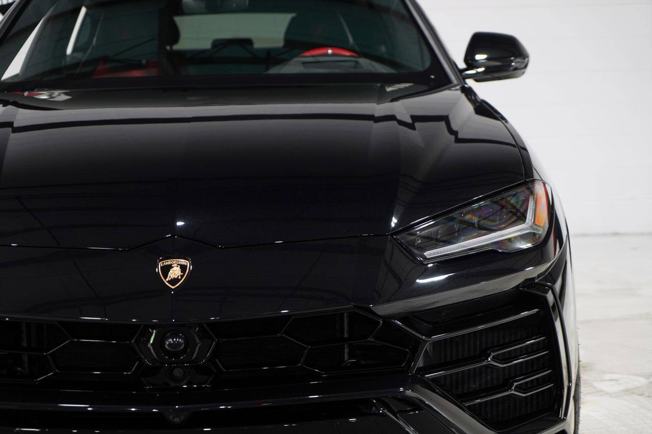 Used 2020 Lamborghini Urus AWD/4WD image 26