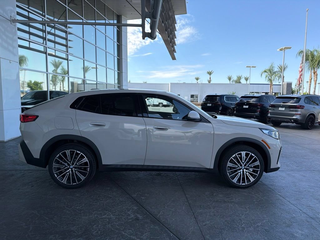 New 2026 BMW X2 xDrive28i w/ Technology Package AWD/4WD image 3