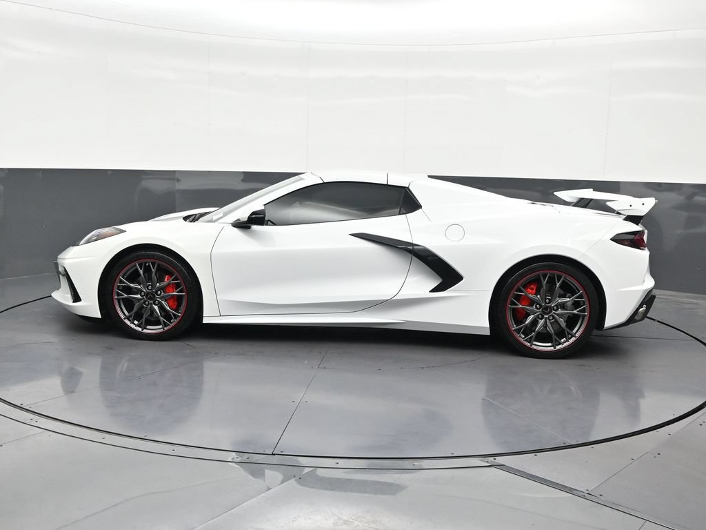 Used 2024 Chevrolet Corvette Stingray Convertible w/ 1LT RWD image 2