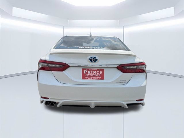 Used 2024 Toyota Camry XSE w/ Navigation Package FWD image 5