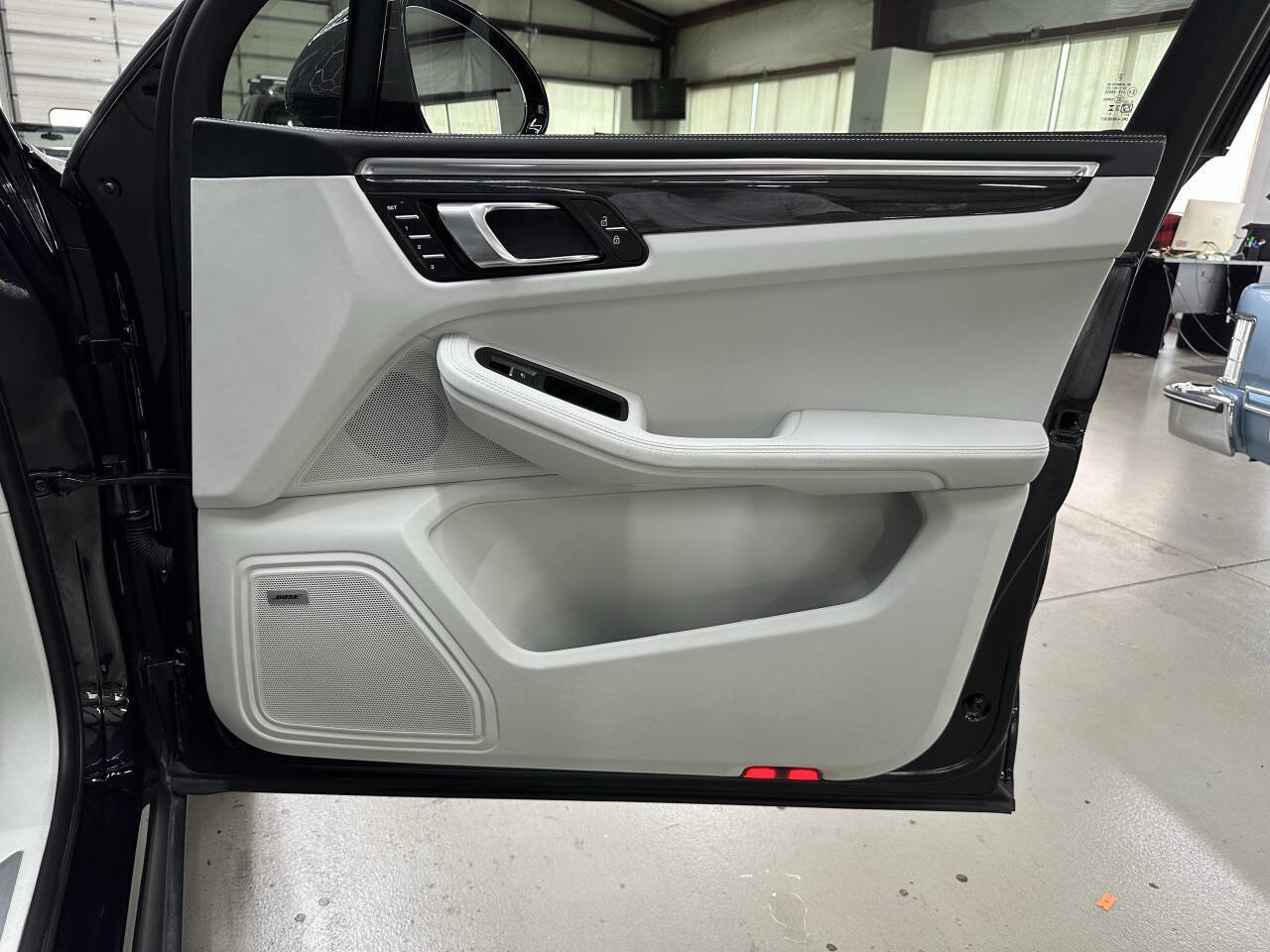 Used 2024 Porsche Macan S image 16