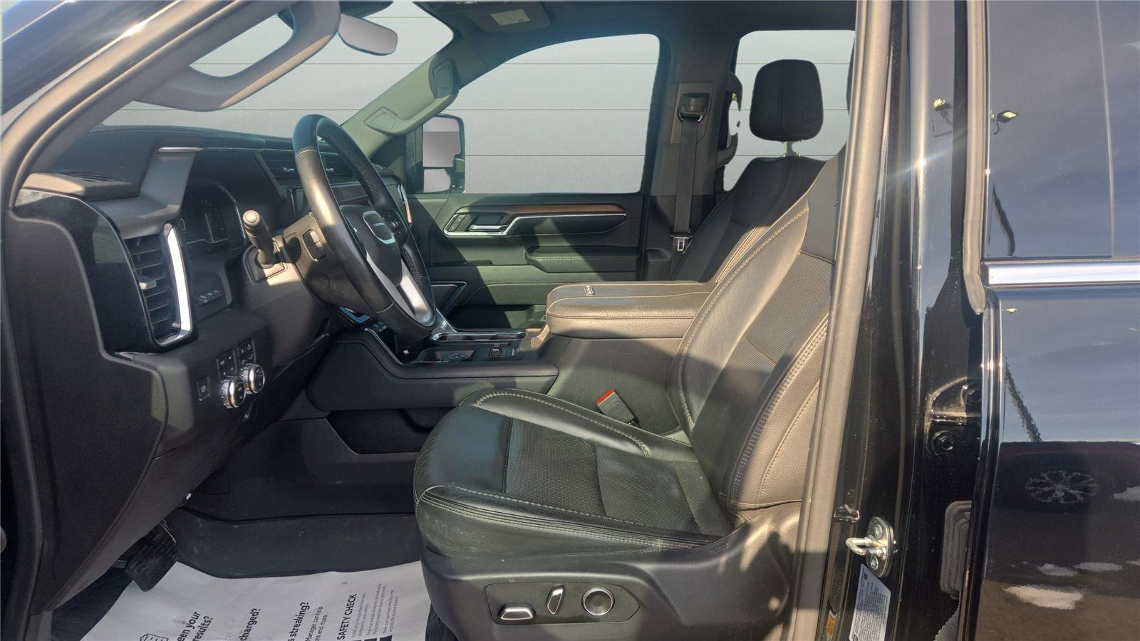 Used 2024 GMC Sierra 2500 Denali w/ Technology Package image 12