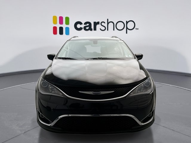 Used 2020 Chrysler Pacifica Touring FWD image 8